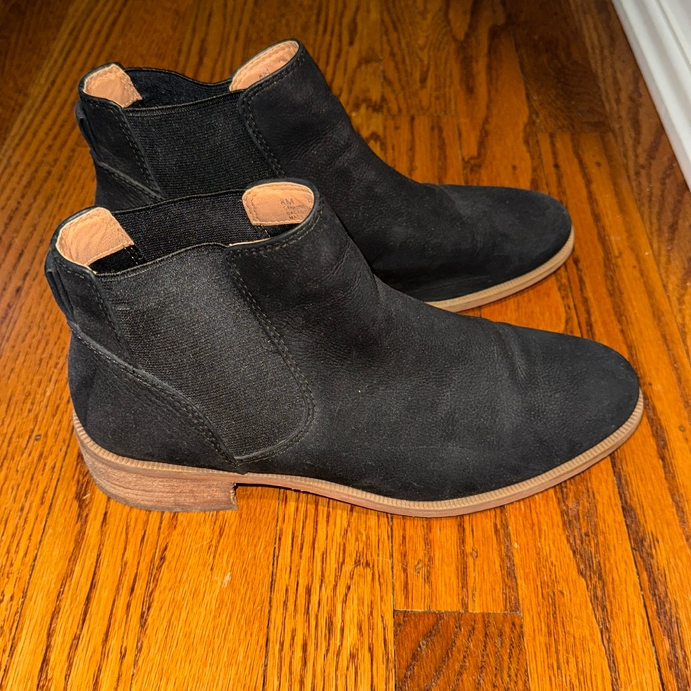 Black boots